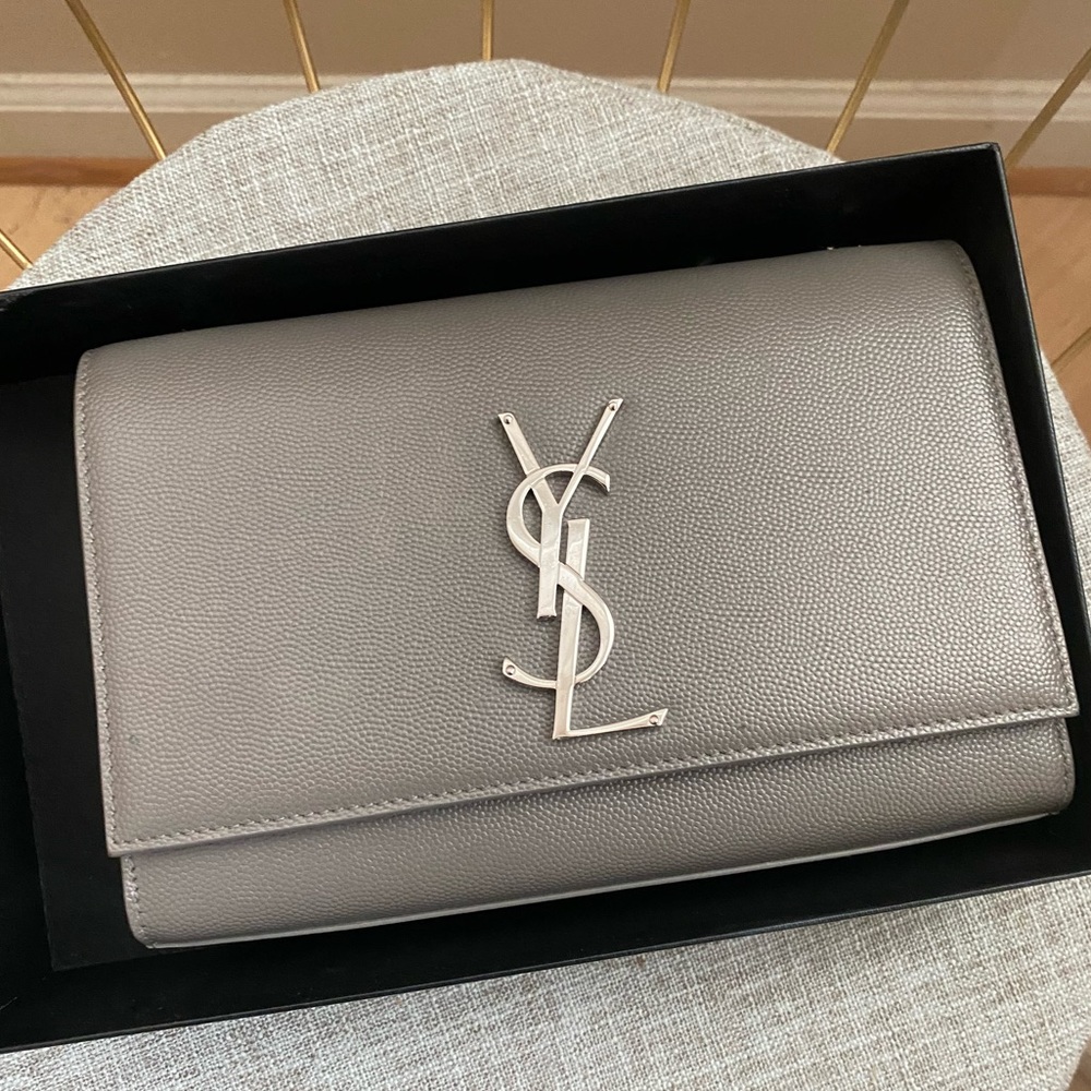 YVES SAINT LAURENT Kate Small Grain De Poudre Leather Shoulder Bag Grey